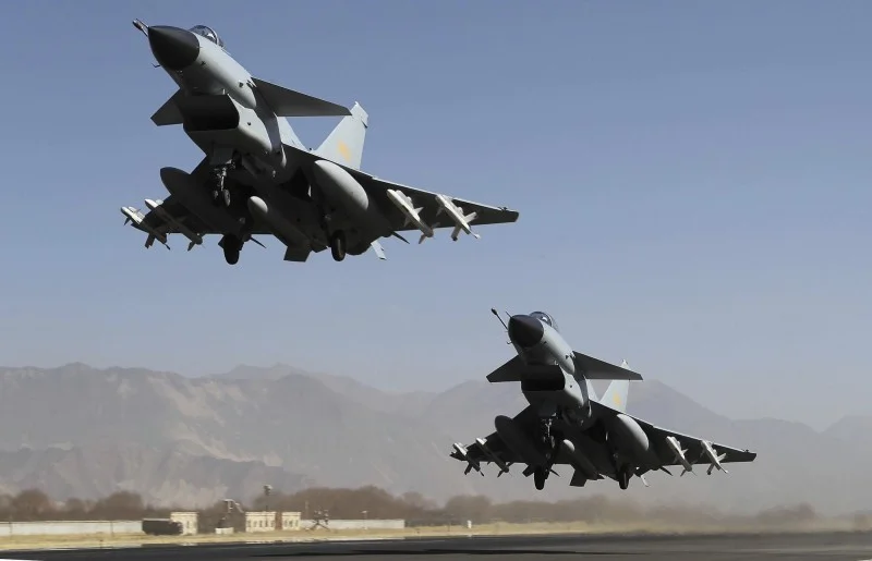Chinese Fighter Jet Flew Near The LAC In Ladakh, India Retaliated : Reports