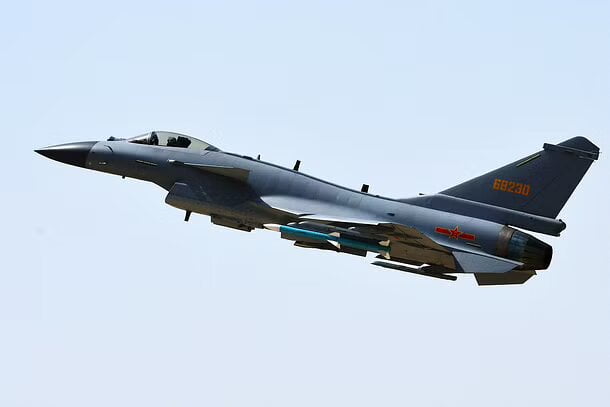 Pakistan Getting Chinese J-10C Fighter Jets To Compete With India's Rafale Jets