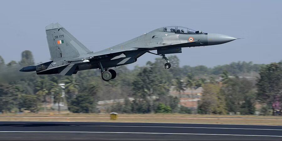During Pitch Black 2022, An Indian Su-30MKI Fighter Plane Meets A French Rafale Fighter Plane Down Under