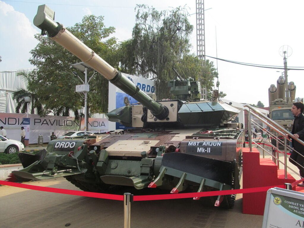 Arjun Mk I MBT Main Battle Tank India Details And Specifications