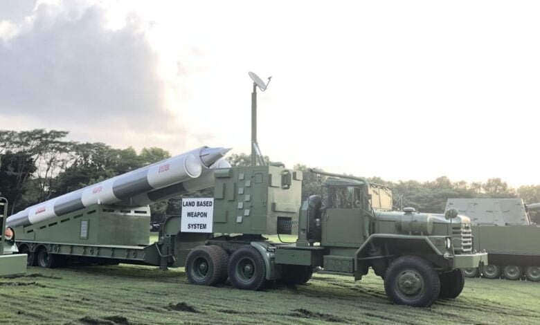 Chinese Warships In Target, "Brahmos" Coastal Missile System Is Sent To The Philippines By India