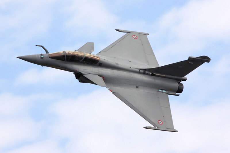 IAFs Rafale fighter jets from France to come equipped with Meteors