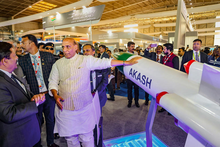 India Seeks Defence Hardware Production, Not Assembly