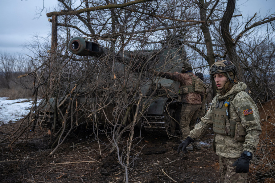 Ukraine Commander Visits Besieged Bakhmut To Boost Morale, Discuss Strategy