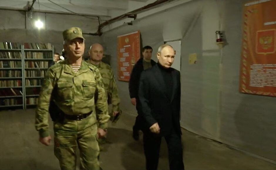 ‘important To Hear Your Opinion’: Putin Visits Occupied Ukraine