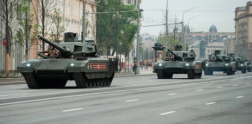 Russian T-14 Armata Battle Tank Debuts in Ukraine