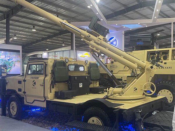 Indian Army Fortifies Defense Arsenal: 200 New Mounted Howitzers And 400 Towed Gun Systems