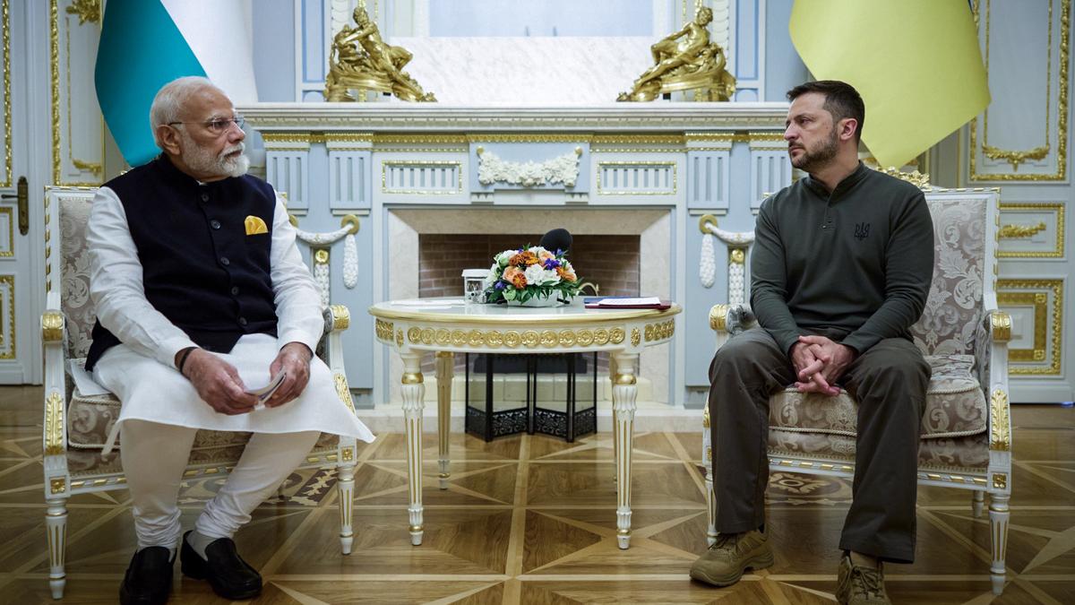 PM Modi meets Ukrainian President; supports 'peaceful' conflict resolution