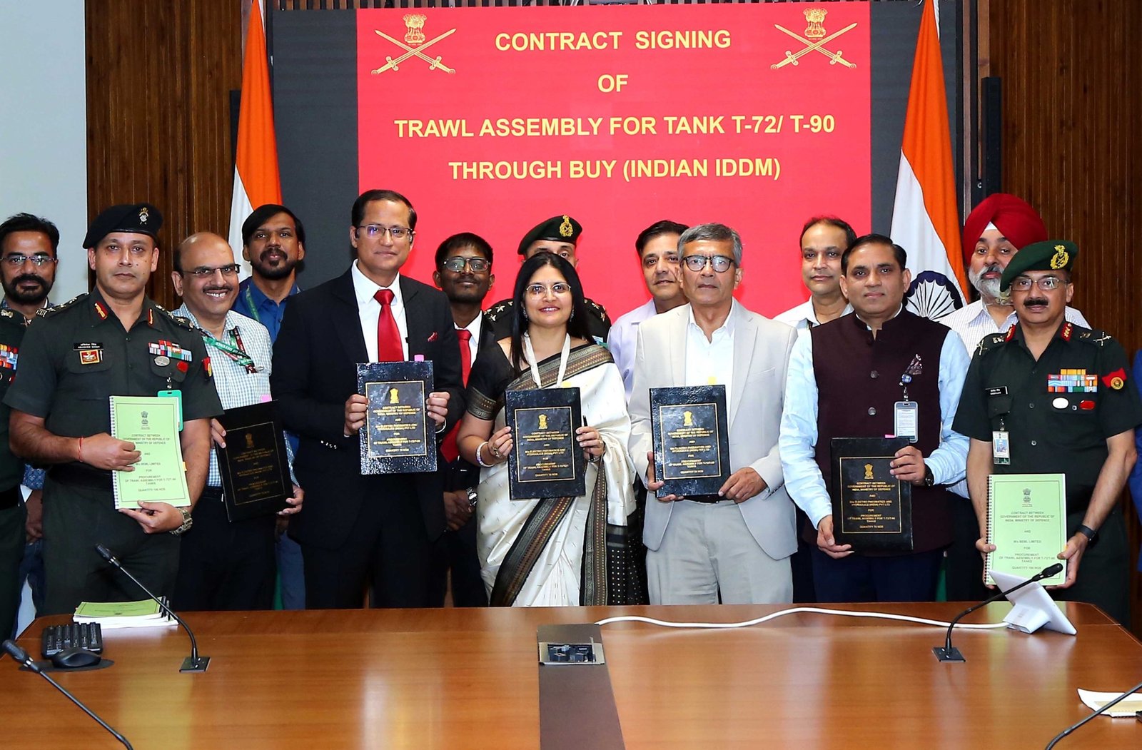 India Signs ₹975 Crore Deal to Upgrade T-72 and T-90 Tank Capabilities