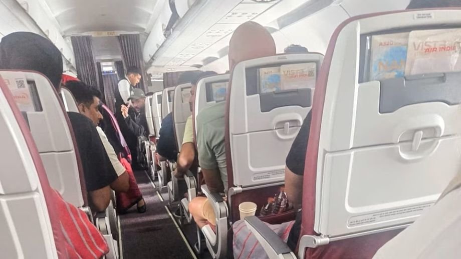 Air India A320 Loses 300 Feet After Triple Hydraulic Failure During Phuket-Delhi Flight