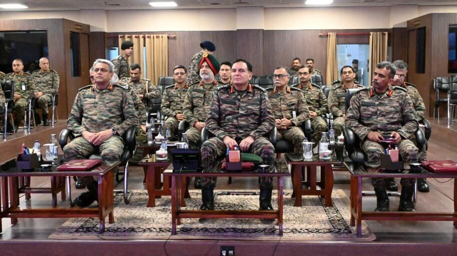 Army Chief Seth Reviews Central Command Readiness Amid Regional Security Shifts