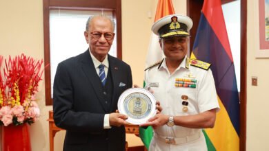 Navy Chief Admiral Swaminathan Holds Talks With Mauritius PM on Maritime Security